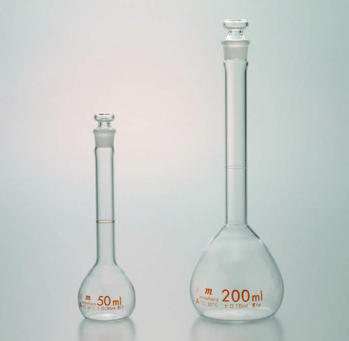 宮原 メスフラスコ白 550ml