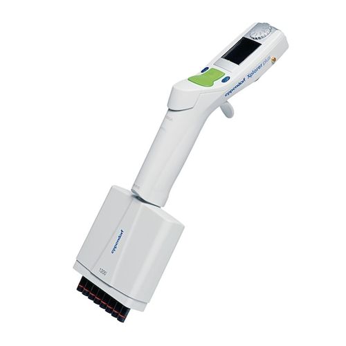 Xplorer plus 8ﾁｬﾝﾈﾙ 50-1,200 μL4861000821　1本